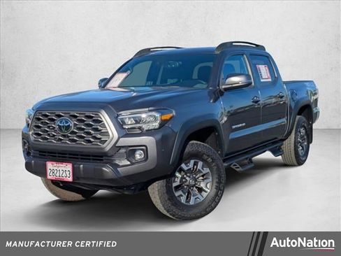 Certified 2023 Toyota Tacoma TRD Off-Road image 1