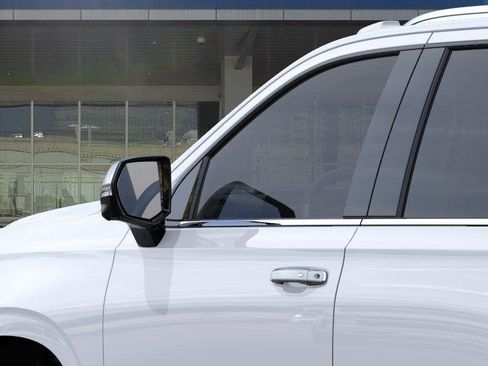 New 2026 Chevrolet Tahoe Premier w/ Sun And Tow Package AWD/4WD image 12