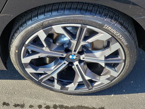 Used 2025 BMW 330i Sedan image 6