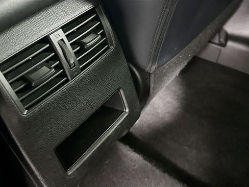 Used 2024 Mitsubishi Outlander SE FWD image 27