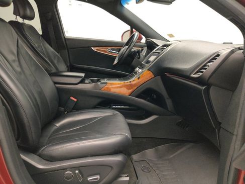 Used 2017 Lincoln MKX Reserve w/ Lincoln MKX Climate Package image 21