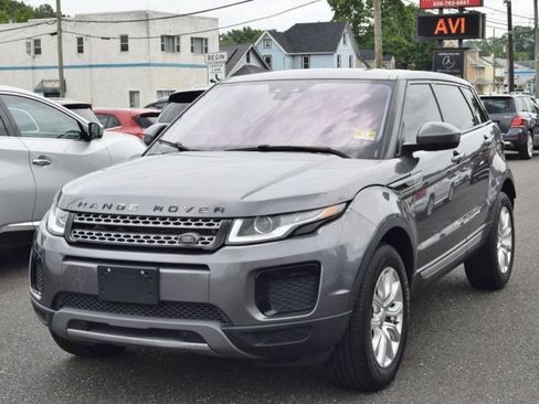 Used 2019 Land Rover Range Rover Evoque SE AWD/4WD image 3
