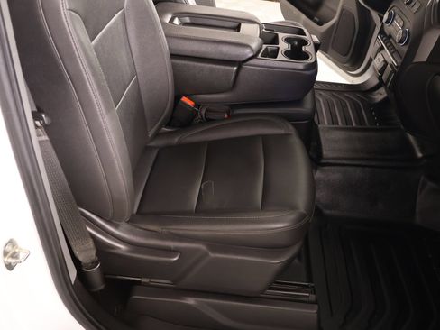 Used 2022 Chevrolet Silverado 1500 W/T w/ WT Value Package AWD/4WD image 11