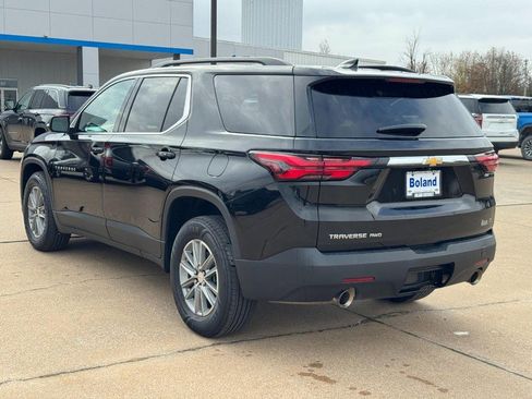 Used 2023 Chevrolet Traverse LT image 6