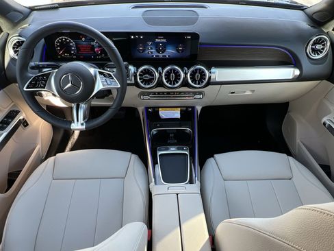 New 2026 Mercedes-Benz GLB 250 4MATIC image 21