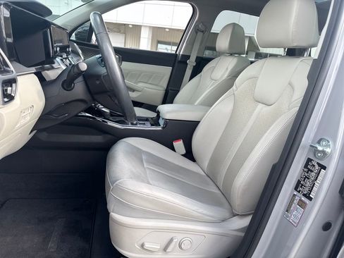 Used 2023 Kia Sorento SX image 18
