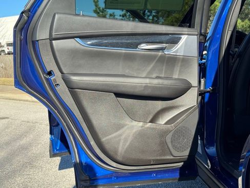 Certified 2025 Cadillac XT5 Premium Luxury image 23