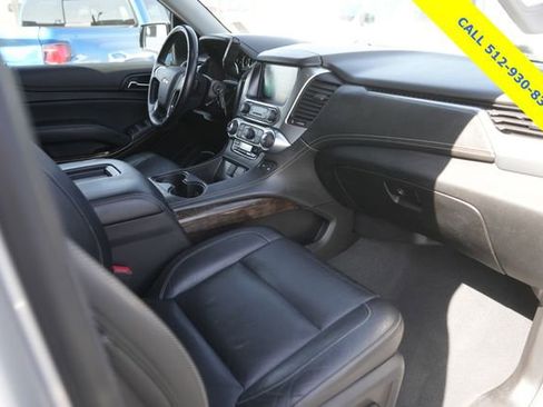 Used 2019 Chevrolet Suburban LT image 19
