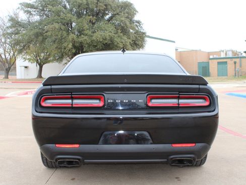 Used 2023 Dodge Challenger SRT Hellcat image 7
