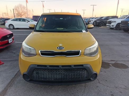 Used 2014 Kia Soul + image 1