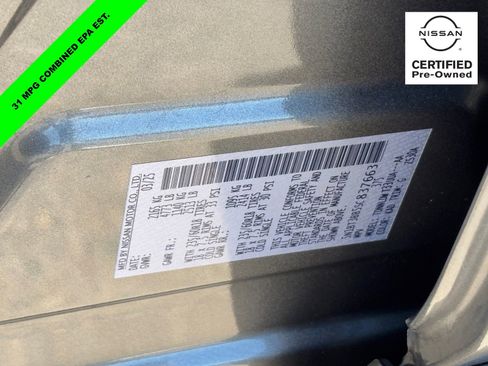 Certified 2025 Nissan Rogue SV AWD/4WD image 29