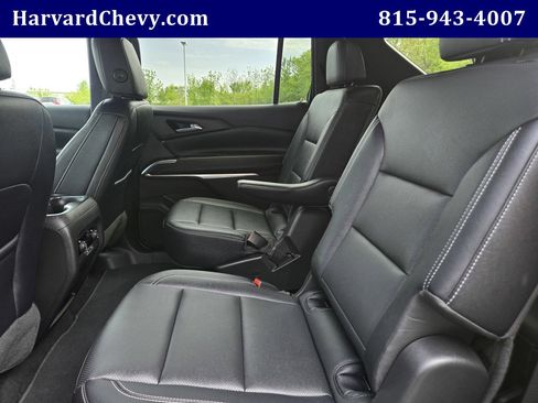 Used 2025 Chevrolet Traverse LT AWD/4WD image 26