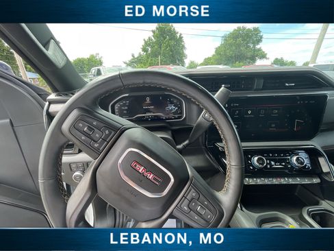 Used 2025 GMC Sierra 2500 AT4 AWD/4WD image 11