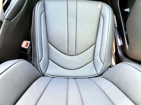 Used 2019 Lexus UX 200 F Sport image 31