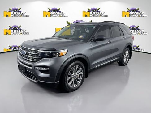Used 2022 Ford Explorer XLT AWD/4WD image 1