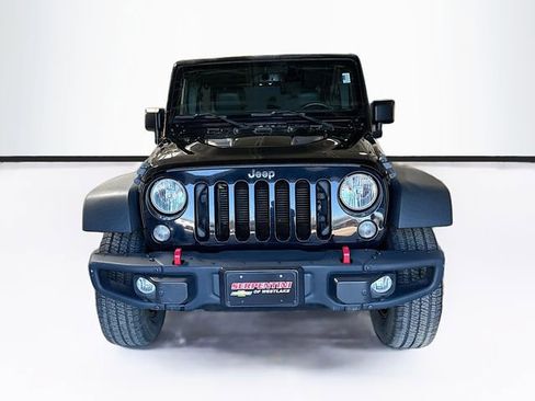 Used 2015 Jeep Wrangler Unlimited Rubicon image 4