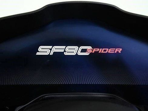 Used 2024 Ferrari SF90 Spider image 23