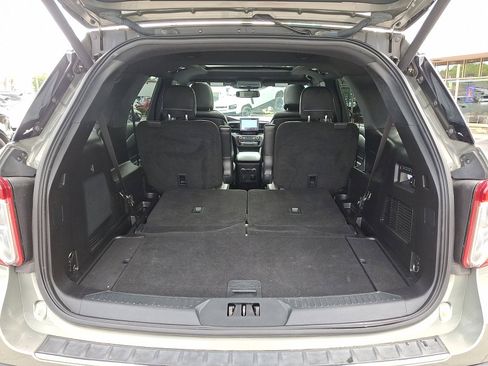 Used 2020 Ford Explorer Limited w/ Class III Trailer Tow Package AWD/4WD image 29