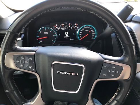 Used 2019 GMC Yukon XL Denali w/ Open Road Package image 39