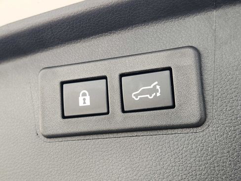 Used 2025 Subaru Outback Limited AWD/4WD image 28