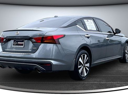 Used 2021 Nissan Altima 2.5 SL AWD/4WD image 6