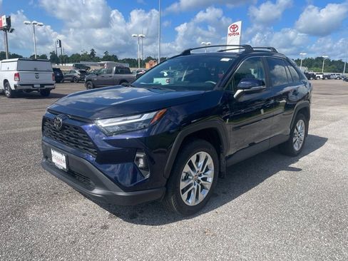 Used 2025 Toyota RAV4 XLE Premium w/ Weather Package AWD/4WD image 3