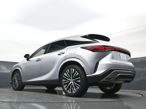 Used 2023 Lexus RX 350 Premium Plus w/ Cold Area Package FWD image 24