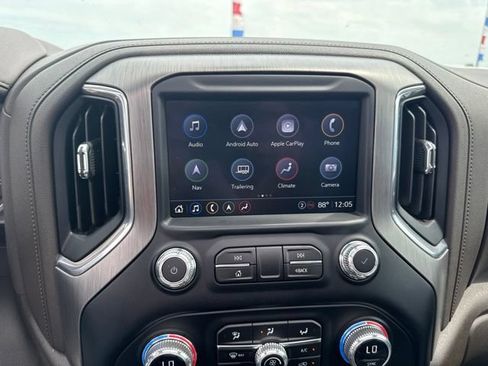 Used 2023 GMC Sierra 2500 Denali w/ Denali Black Diamond Edition AWD/4WD image 41