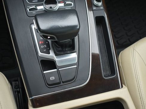 Used 2019 Audi Q5 2.0T Premium Plus w/ Premium Plus Package image 30