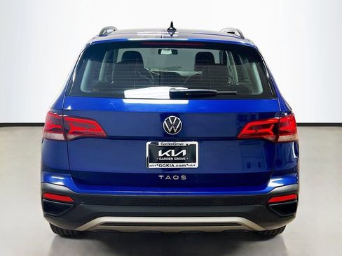 Used 2022 Volkswagen Taos S image 6
