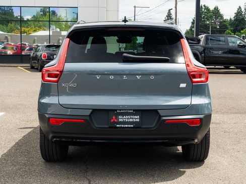 Used 2021 Volvo XC40 P8 Recharge w/ Advanced Package AWD/4WD image 5