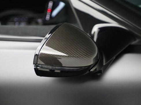 Used 2025 Aston Martin Vanquish image 22