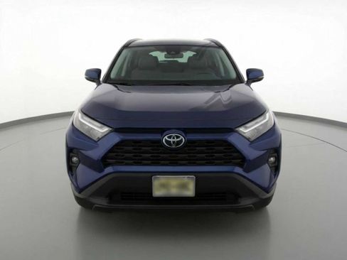 Certified 2025 Toyota RAV4 XLE Premium image 2