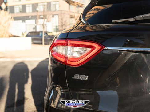 Used 2019 Maserati Levante S GranLusso image 50