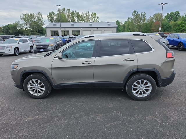 Used 2019 Jeep Cherokee Latitude w/ Popular Appearance Group AWD/4WD image 1