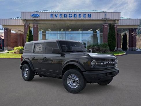 New 2025 Ford Bronco 4-Door image 7