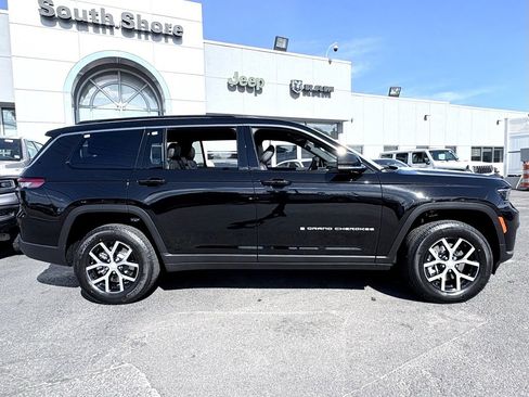 New 2025 Jeep Grand Cherokee L Limited image 8