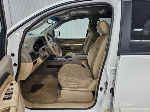 Used 2012 Nissan Armada SV AWD/4WD image 11
