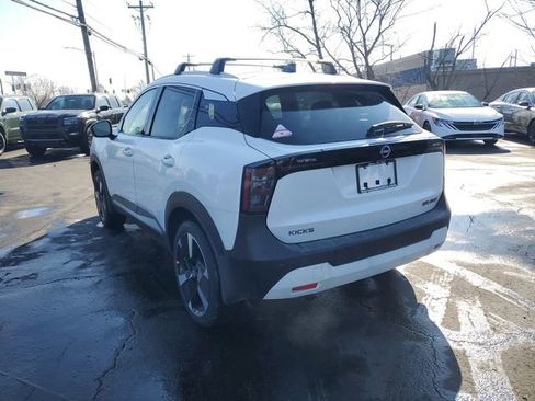 New 2026 Nissan Kicks SR w/ Cold Weather Package image 5