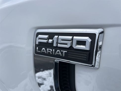 Used 2023 Ford F150 Lariat w/ Trailer Tow Package image 3