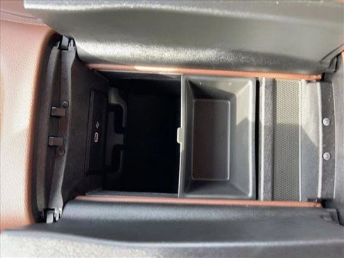 Used 2025 Mercedes-Benz GLE 350 4MATIC image 15