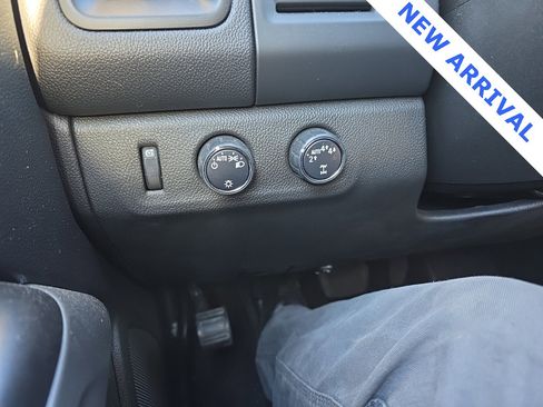 Used 2021 Chevrolet Colorado LT w/ Safety Package image 11