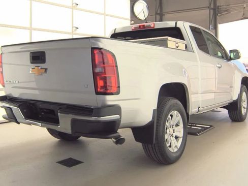 Used 2015 Chevrolet Colorado LT w/ Luxury Package RWD image 3