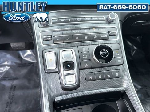Used 2022 Hyundai Santa Fe Limited FWD image 27