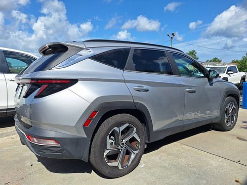 Used 2022 Hyundai Tucson SEL w/ Convenience + Premium Package FWD image 4