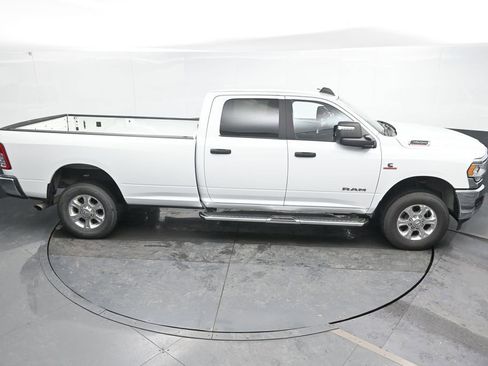 Used 2024 RAM 3500 Big Horn image 37