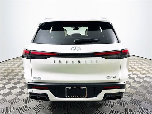 Used 2024 INFINITI QX60 Luxe image 4
