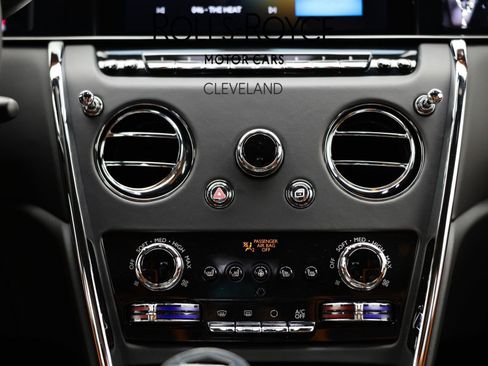New 2026 Rolls-Royce Cullinan AWD/4WD image 37