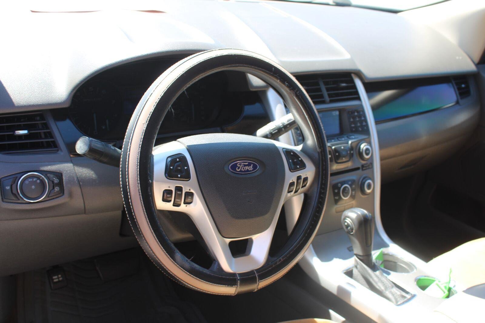 Used 2012 Ford Edge SE FWD image 9