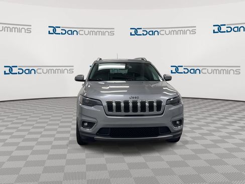 Used 2019 Jeep Cherokee Limited FWD image 3